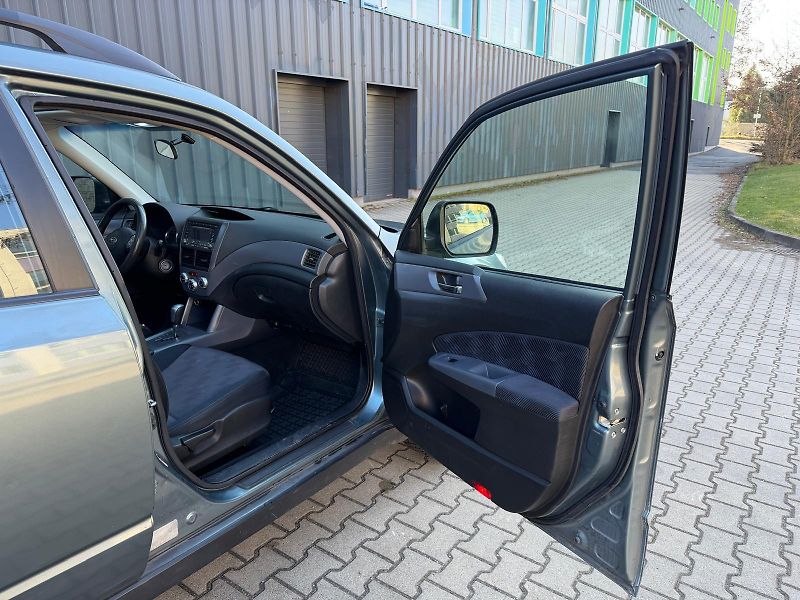 Subaru Forester 2,0 X 4WD / LPG/  - fotka 21 z 31