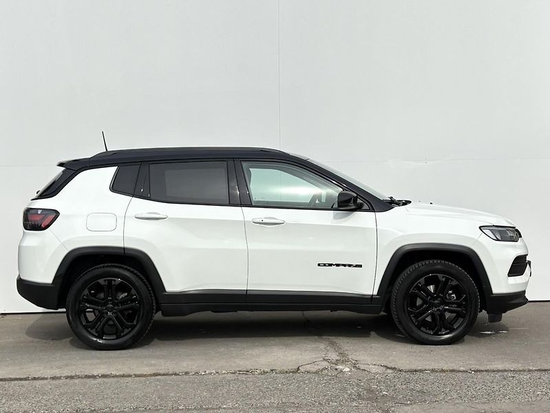 Jeep Compass 1.5 e-Hybrid 96KW Night Eagle - fotka 3 z 22