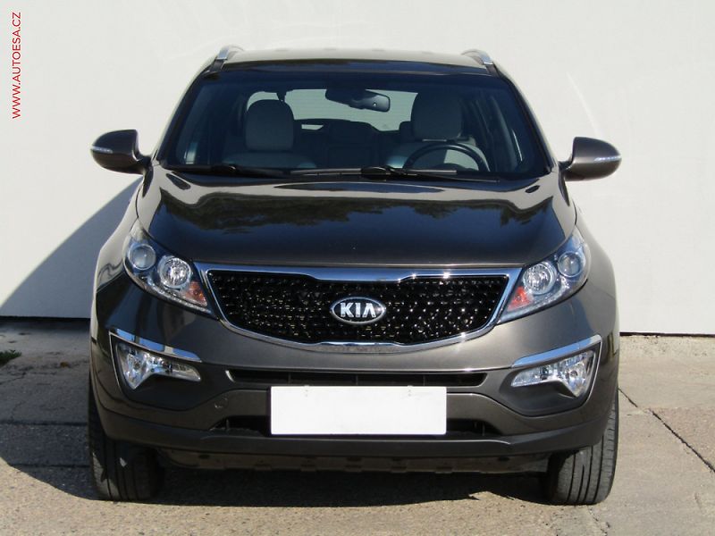 Kia Sportage (2014) 2.0 crdi 4wd, 4x4 - fotka 2 z 3