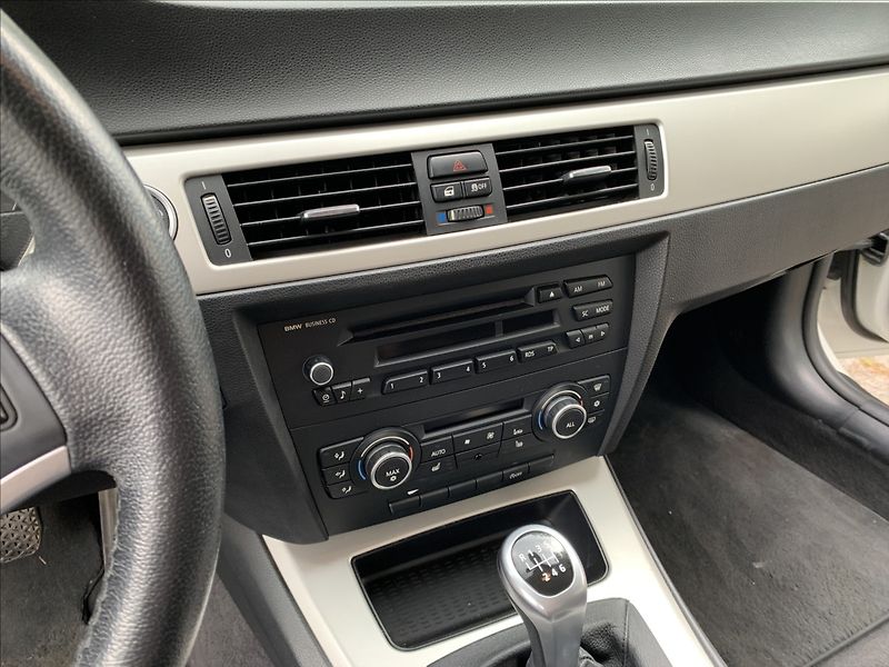 BMW Řada 3 2,0 318D,ČR - fotka 11 z 17