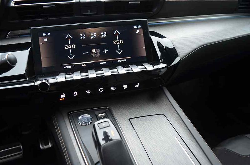 Peugeot 508 (2019) 1,6 PT GT LINE - fotka 15 z 23