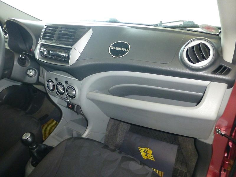 Suzuki Alto (2010) 1,0-50KW**KLIMATIZACE - fotka 18 z 24