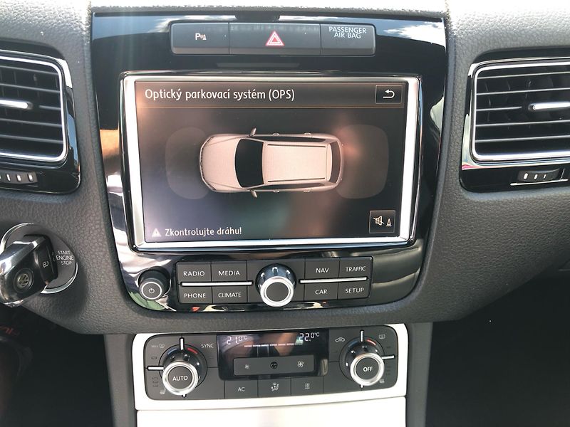 Volkswagen Touareg 3,0TDi 180kW - fotka 21 z 30