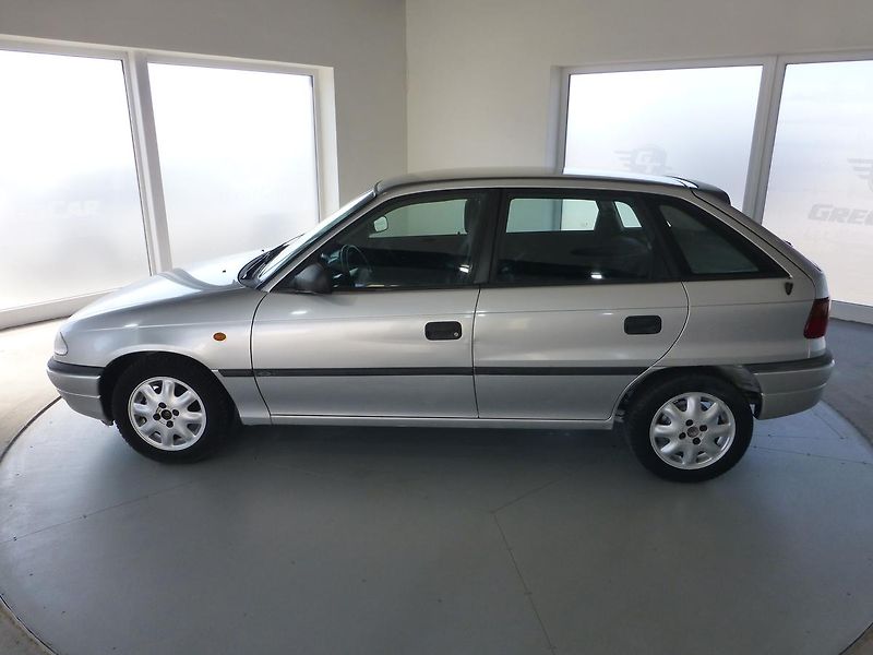Opel Astra (1998) 1,4I**KLIMATIZACE**NOVÁ SPOJKA - fotka 8 z 24