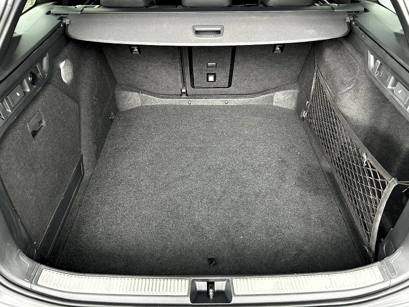 Škoda Superb (2025) Combi 2.0 TDI 110kW DSG SportL - fotka 33 z 35