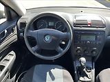 Škoda Octavia 1,6 FSi KLIMA TAŽNÉ  STK 6/28 - náhled 14