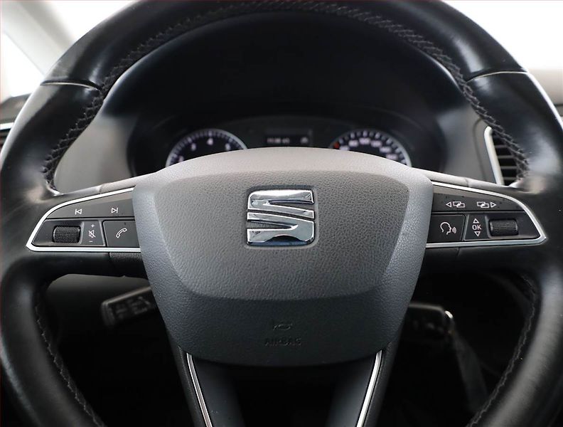 Seat Alhambra (2017) 2.0 TSI, Automat, 7 míst - fotka 8 z 21