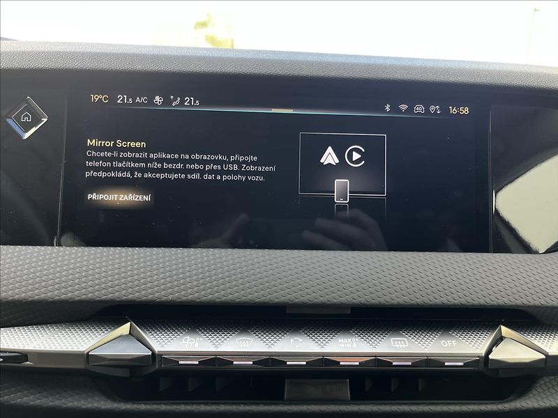 DS Automobiles DS4 1,2   PALLAS 136 HYBIRD - fotka 18 z 24