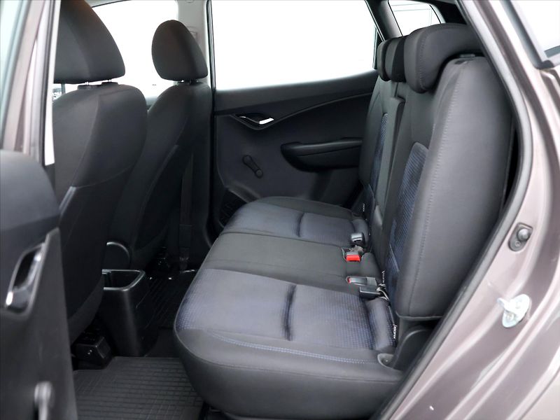 Hyundai ix20 1,4 CVVTi 66kW Klimatizace CZ - fotka 13 z 29