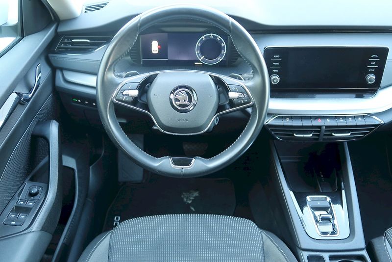 Škoda Octavia (2023) Ambition Plus 2.0 TDI 110 kW D - fotka 23 z 28