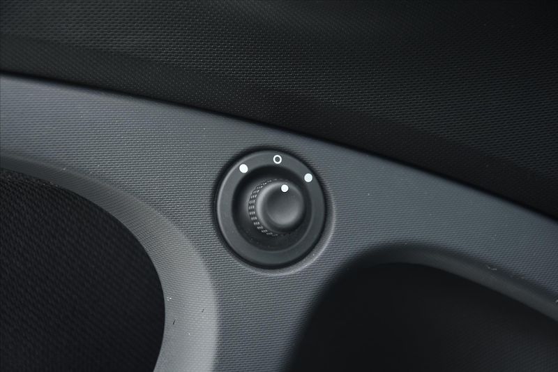 Smart Fortwo EQ ELEKTRO LED PANORAMA - fotka 23 z 24