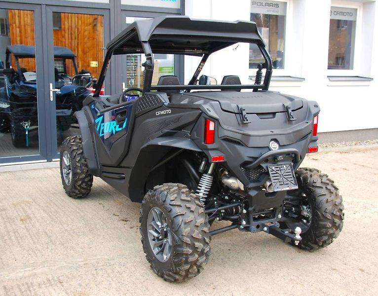 CFMOTO (2026) Gladiator Z950 Sport BLUE - fotka 11 z 25