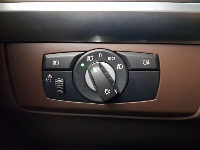 BMW X5 (2009) xDrive35d - fotka 20 z 23