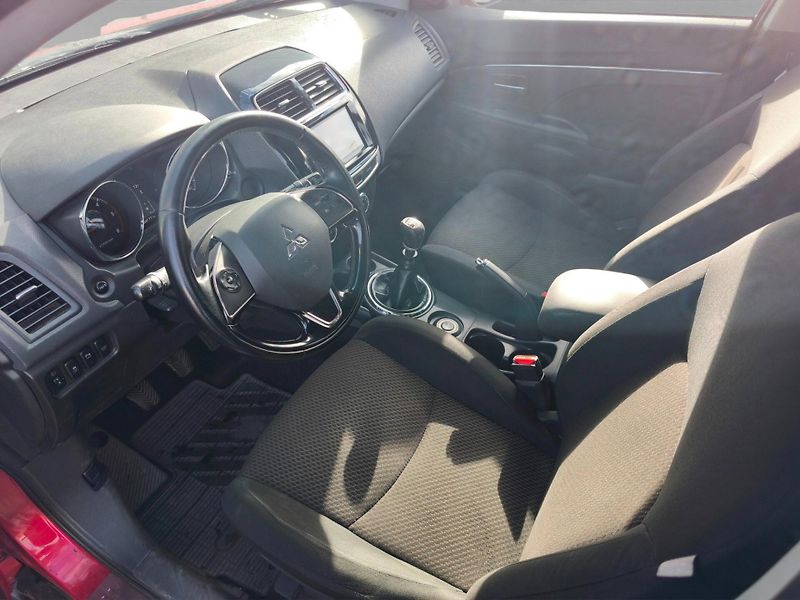Mitsubishi ASX (2016) Invite, 4x4, 84kw, ČR, tažné, - fotka 20 z 23