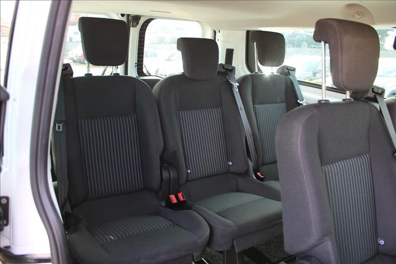 Ford Transit Custom 2,2 TDCi  9 - míst, DPH, KLIMA - fotka 16 z 31