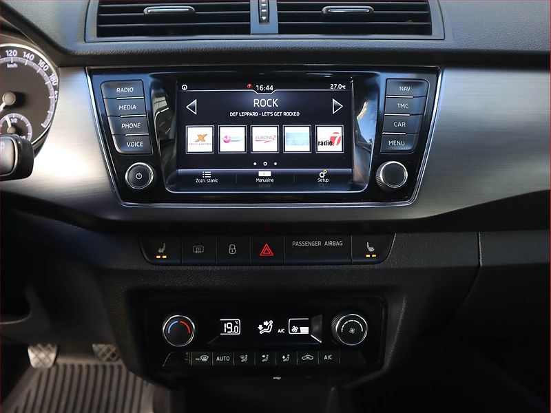 Škoda Fabia (2019) Style 1.0 TSI, Serv.kniha - fotka 12 z 23