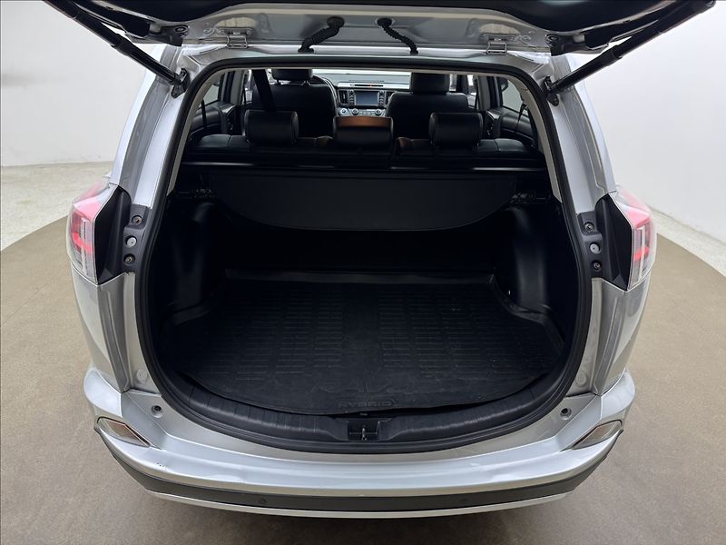 Toyota RAV4 2,5 114kW HYBRID LED KŮŽE 360° - fotka 45 z 45