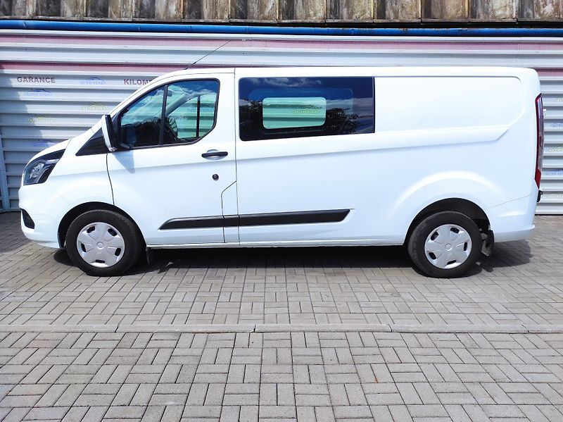 Ford Transit Custom 2,0EcoBlue mHev, L2, 6 míst,TZ - fotka 2 z 46