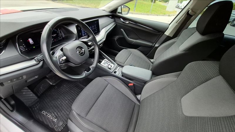 Škoda Octavia 2,0 TDi 110 Kw DSG Amb+ ČR DPH - fotka 9 z 22