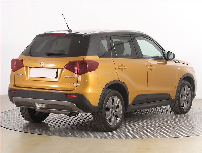 Suzuki Vitara (2019) 1.4 BoosterJet, 4X4, Automat - fotka 5 z 22