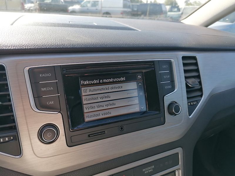 Volkswagen Golf Sportsvan (2015) 1.6 TDi 81kW Digi.Klima,Výhřev - fotka 13 z 16