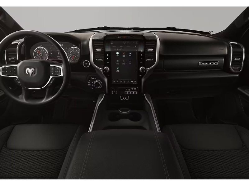 RAM 1500 (2026) BIG HORN 5,7 V8 396k Crew Cab - fotka 4 z 4