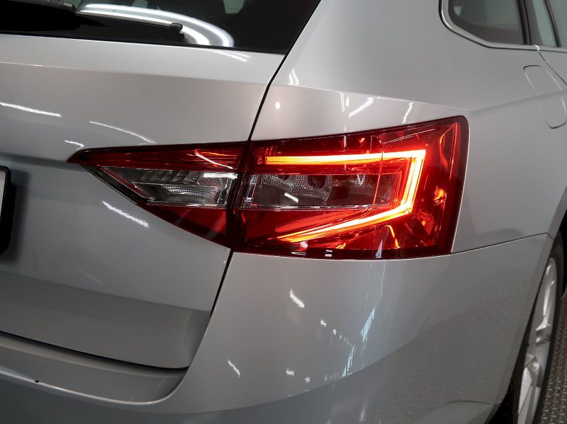 Škoda Superb (2021) STYLE  1.5TSI 110KW DSG - fotka 11 z 39