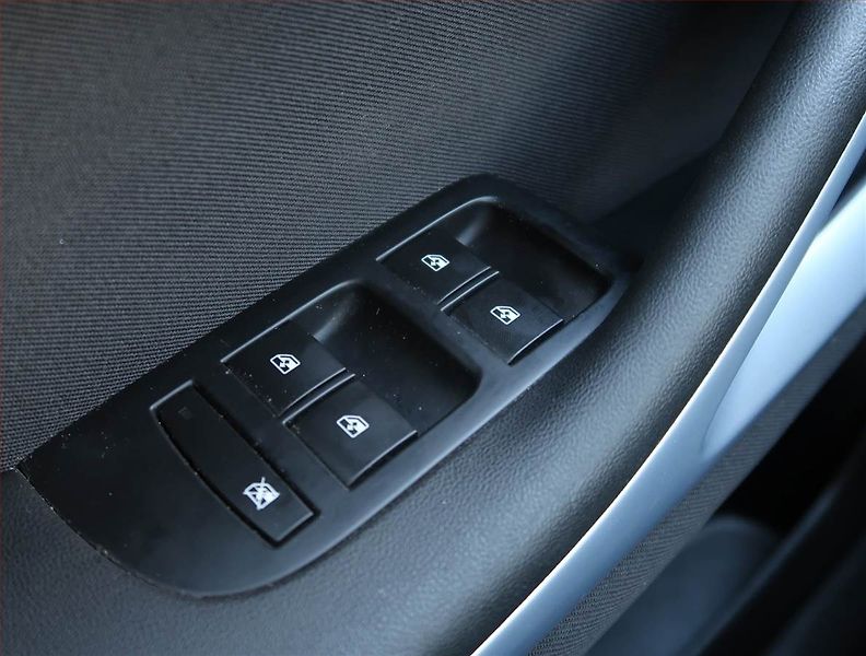 Mercedes-Benz Třídy V (2025) 300 d 4MATIC, ČR, 1Maj, DPH - fotka 12 z 25