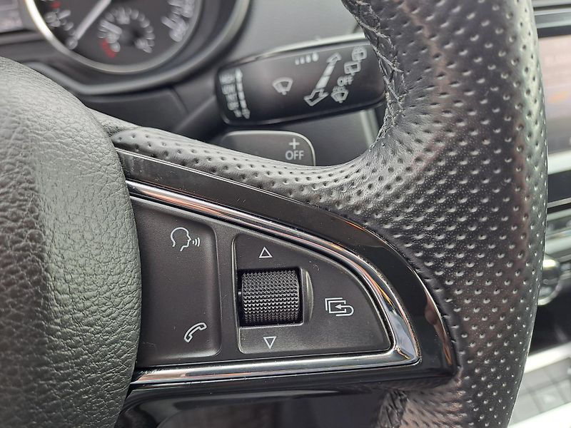 Škoda Octavia (2014) 1.6 TDi DSG PĚKNÝ STAV - fotka 23 z 33