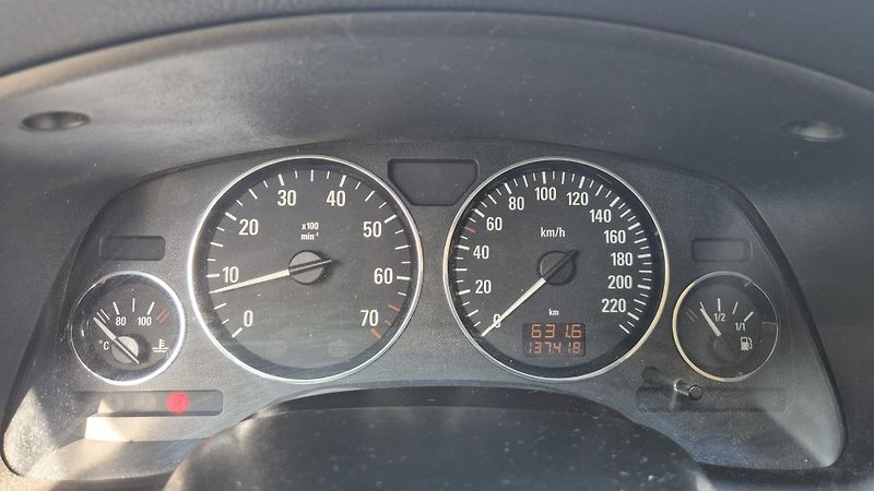 Opel Astra (2005) - fotka 11 z 12