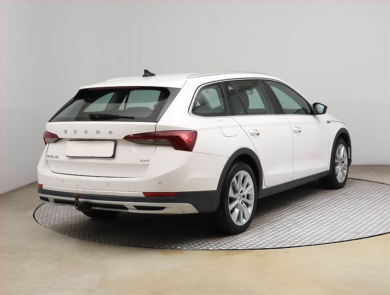 Škoda Octavia (2020) Scout 2.0 TDI, 4X4, Automat - fotka 5 z 27