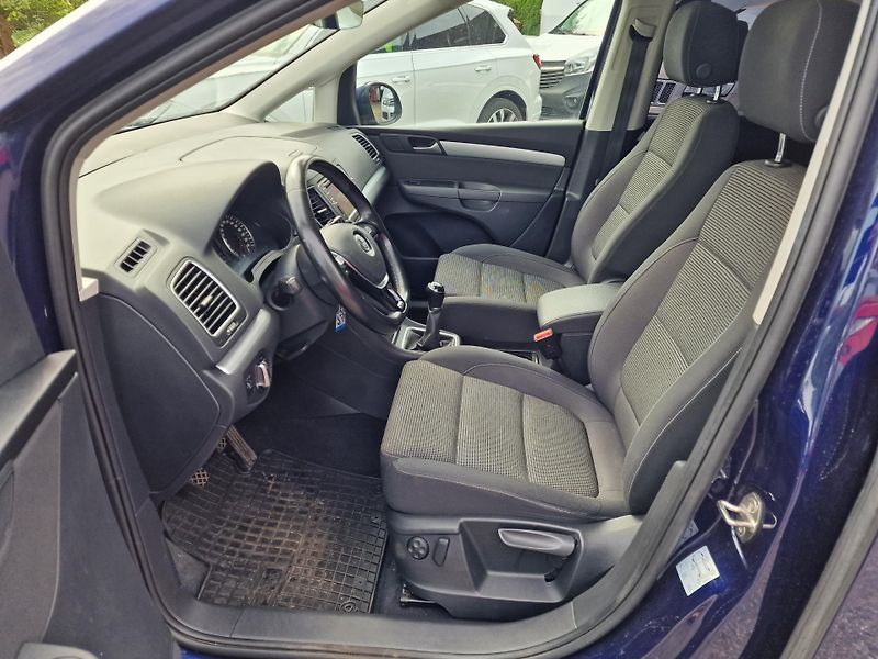 Volkswagen Sharan 2,0TDI 7MÍST KAMERA TAŽNÉ  - fotka 7 z 22