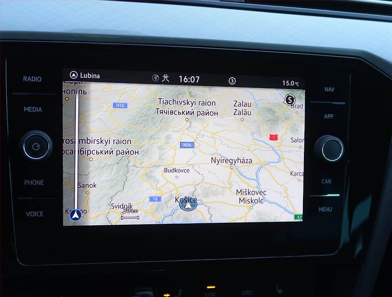 Volkswagen Passat (2022) Business 2.0 TDI, Automat - fotka 21 z 22