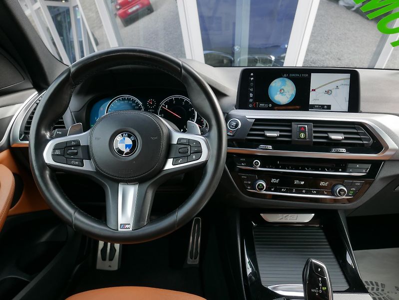 BMW X3 xDrive 20d REZERVACE - fotka 32 z 43