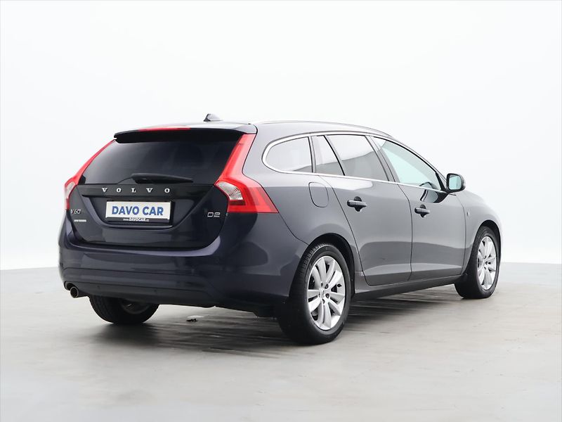 Volvo V60 2,0 D2 Ocean Race Navi Kůže - fotka 7 z 31