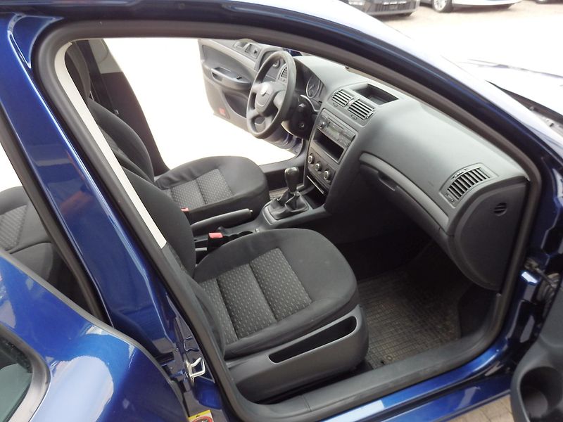 Škoda Octavia 1.4 TSI 90 kW KLIMA, ZÁVĚS - fotka 11 z 24