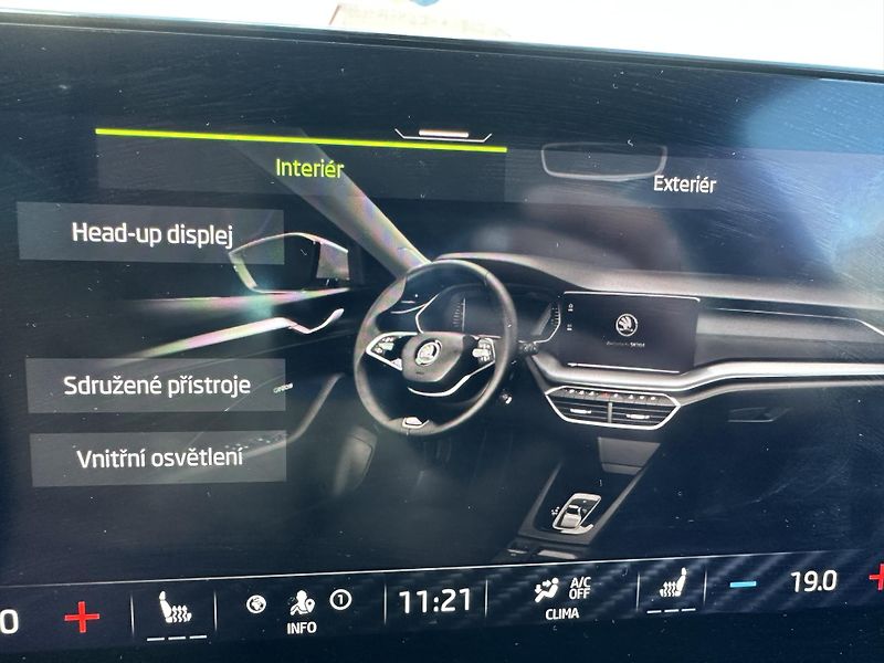 Škoda Octavia (2023) Škoda Octavia IV 2.0tdi DSG - fotka 33 z 38