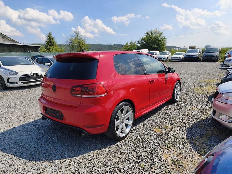 Volkswagen Golf (2012) - fotka 24 z 30