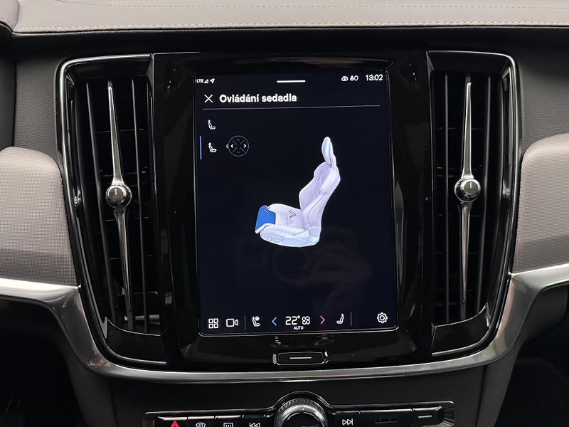 Volvo V90 T6 AWD RECHARGE BRIGHT PLUS  - fotka 43 z 46
