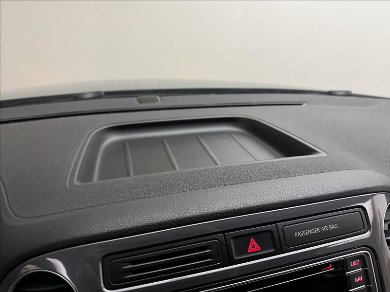 Volkswagen Tiguan 2,0 110kW 4X4 NAVI SERVIS TZ - fotka 16 z 41