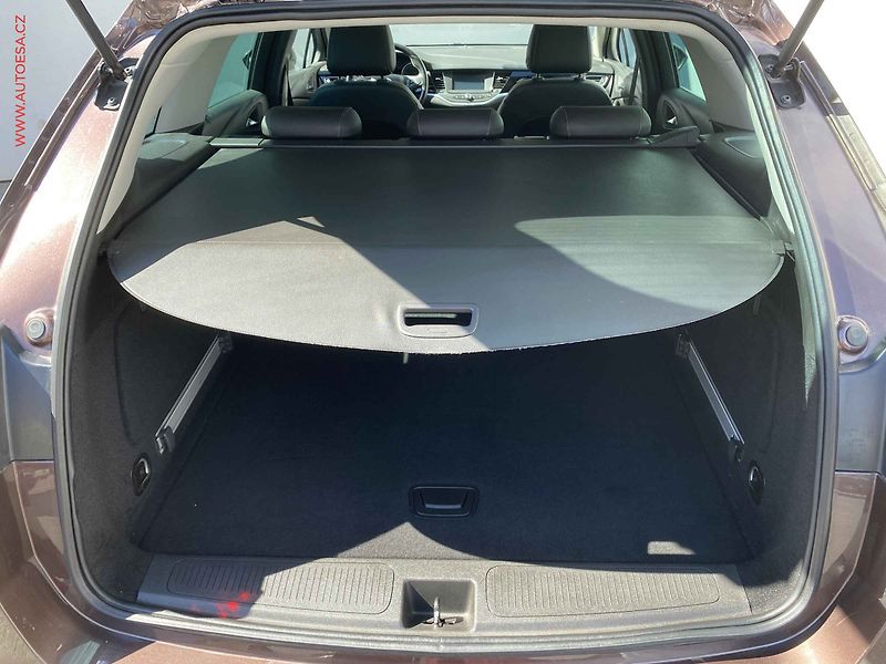 Opel Astra (2016) 1.6 CDTi, LED, kamera - fotka 7 z 17