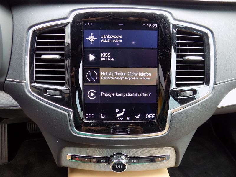 Volvo XC90 (2017) 2.0 D5  Inscription - fotka 16 z 16