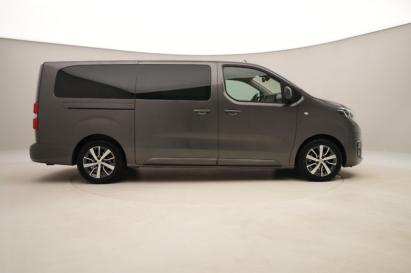 Toyota ProAce Verso 2.0 D-4D 130kW L2 AUT CZ - fotka 13 z 52