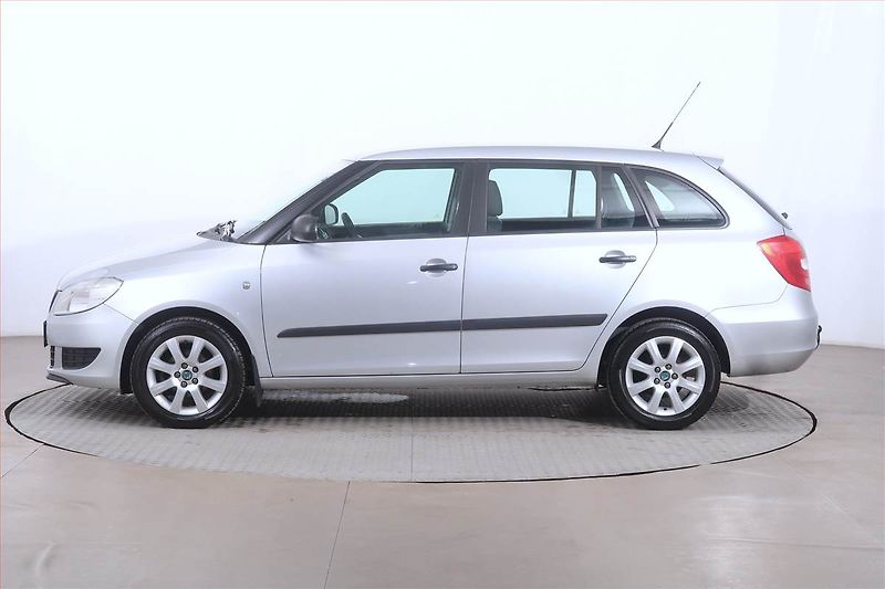 Škoda Fabia (2010) 1.2 TSI, Serv.kniha, Tempomat - fotka 3 z 16