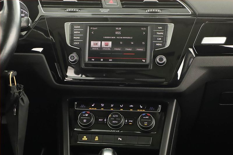 Volkswagen Touran (2016) 1.6 TDI, Automat, Serv.kniha - fotka 11 z 17