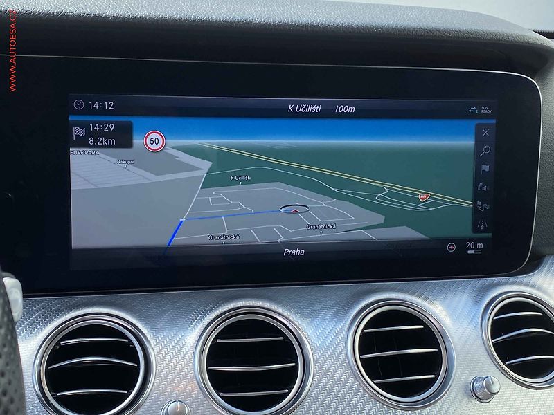 Mercedes-Benz Třídy E (2018) 2.0 d 4Matic E 220, ČR, AT - fotka 16 z 19