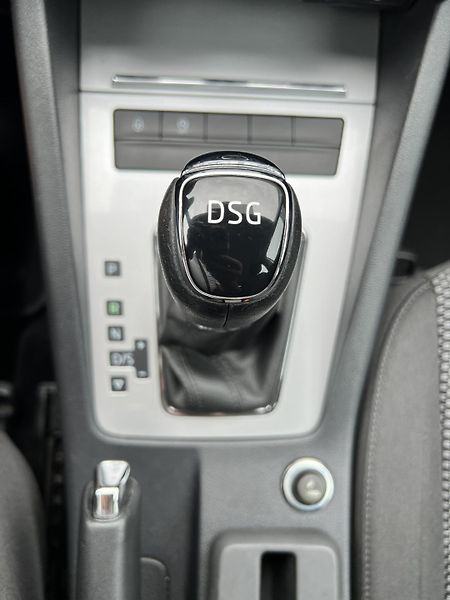 Škoda Octavia 1.6TDi 81kw KLIMA TEMPOMAT ALU - fotka 23 z 42