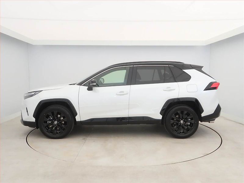 Toyota RAV4 (2023) 2.5 Hybrid - fotka 3 z 16