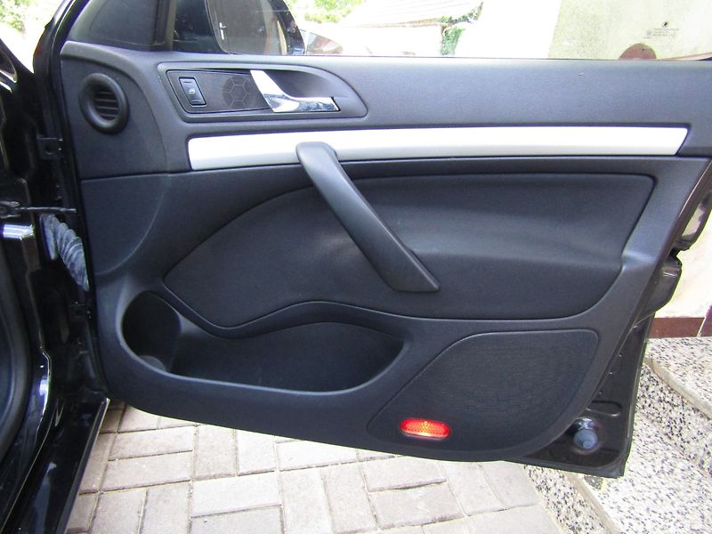 Škoda Octavia (2007) 1.9 TDI 77kW MOTOR BXE BEZ DPF - fotka 26 z 34