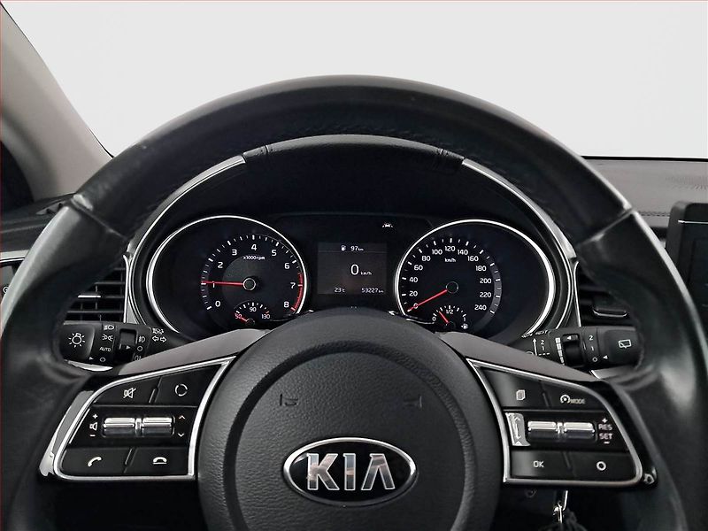 Kia Ceed (2021) 1.0 T-GDI, Serv.kniha - fotka 17 z 17